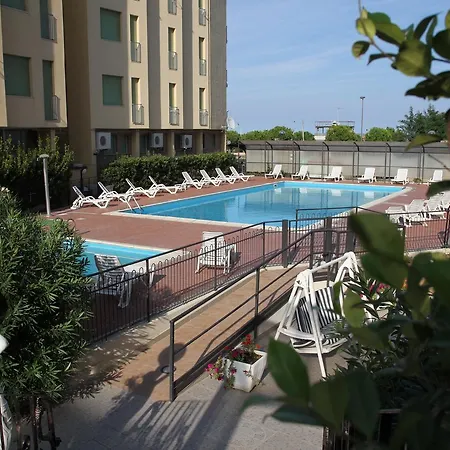 Hotel Plaza-2